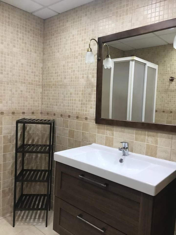 דירות בנאחראפה Espectacular Residencial En 1A Linea Con Piscina מראה חיצוני תמונה