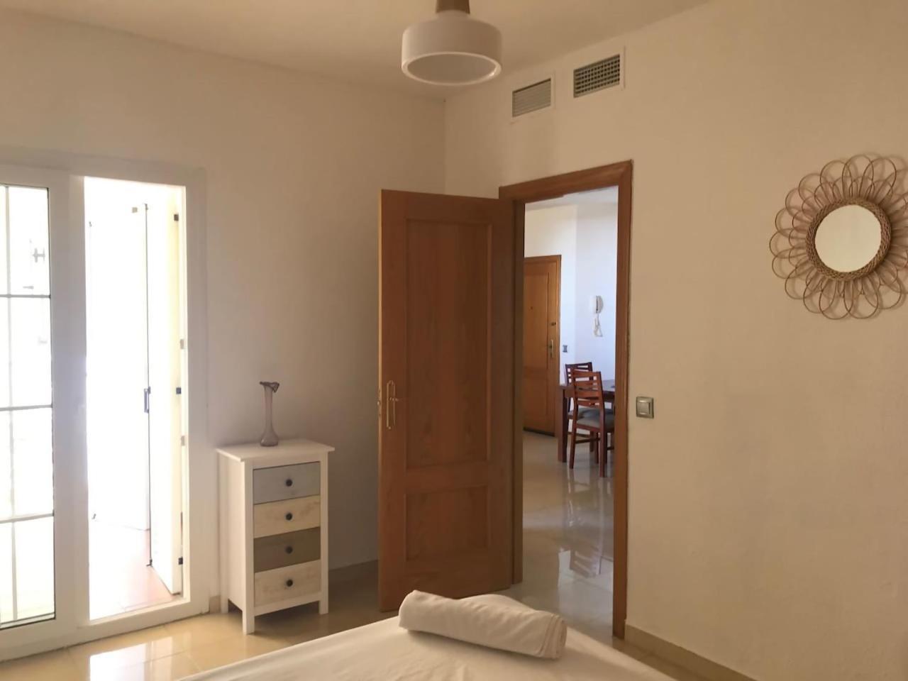 דירות בנאחראפה Espectacular Residencial En 1A Linea Con Piscina מראה חיצוני תמונה