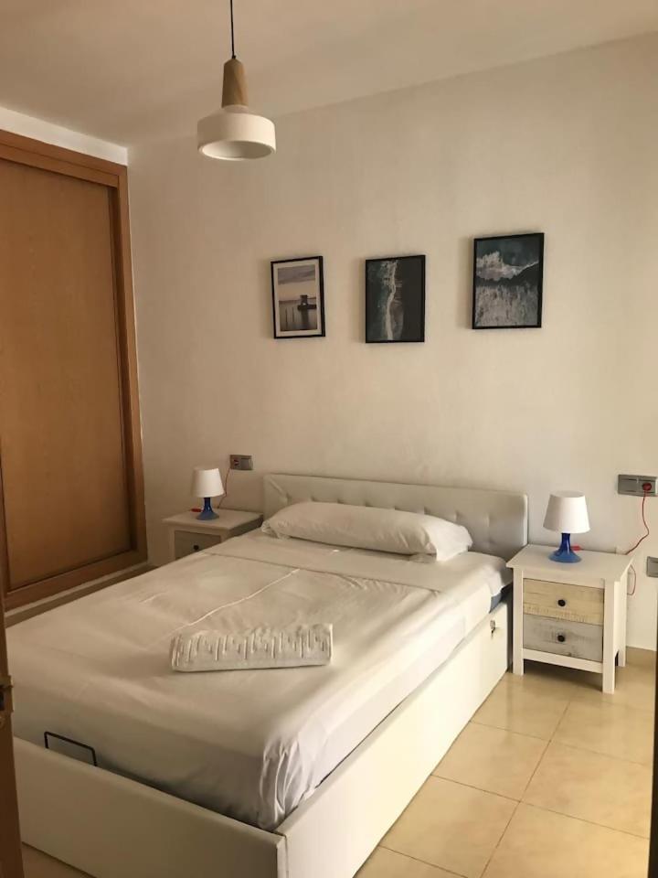 דירות בנאחראפה Espectacular Residencial En 1A Linea Con Piscina מראה חיצוני תמונה