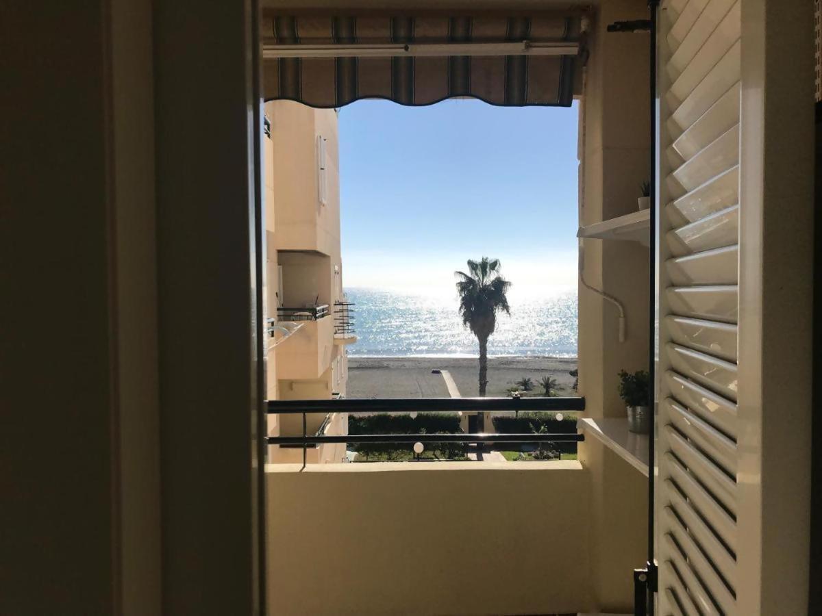 דירות בנאחראפה Espectacular Residencial En 1A Linea Con Piscina מראה חיצוני תמונה